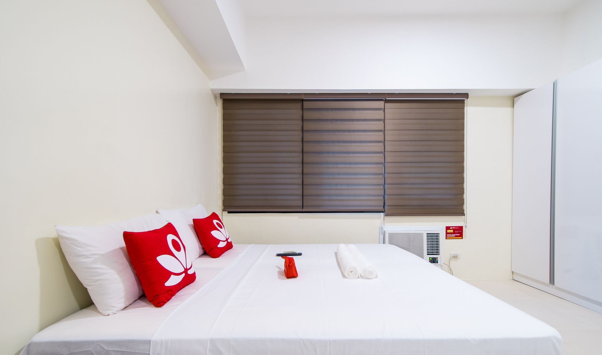 טאגיג Zen Home At Icon Plaza Bgc מראה חיצוני תמונה